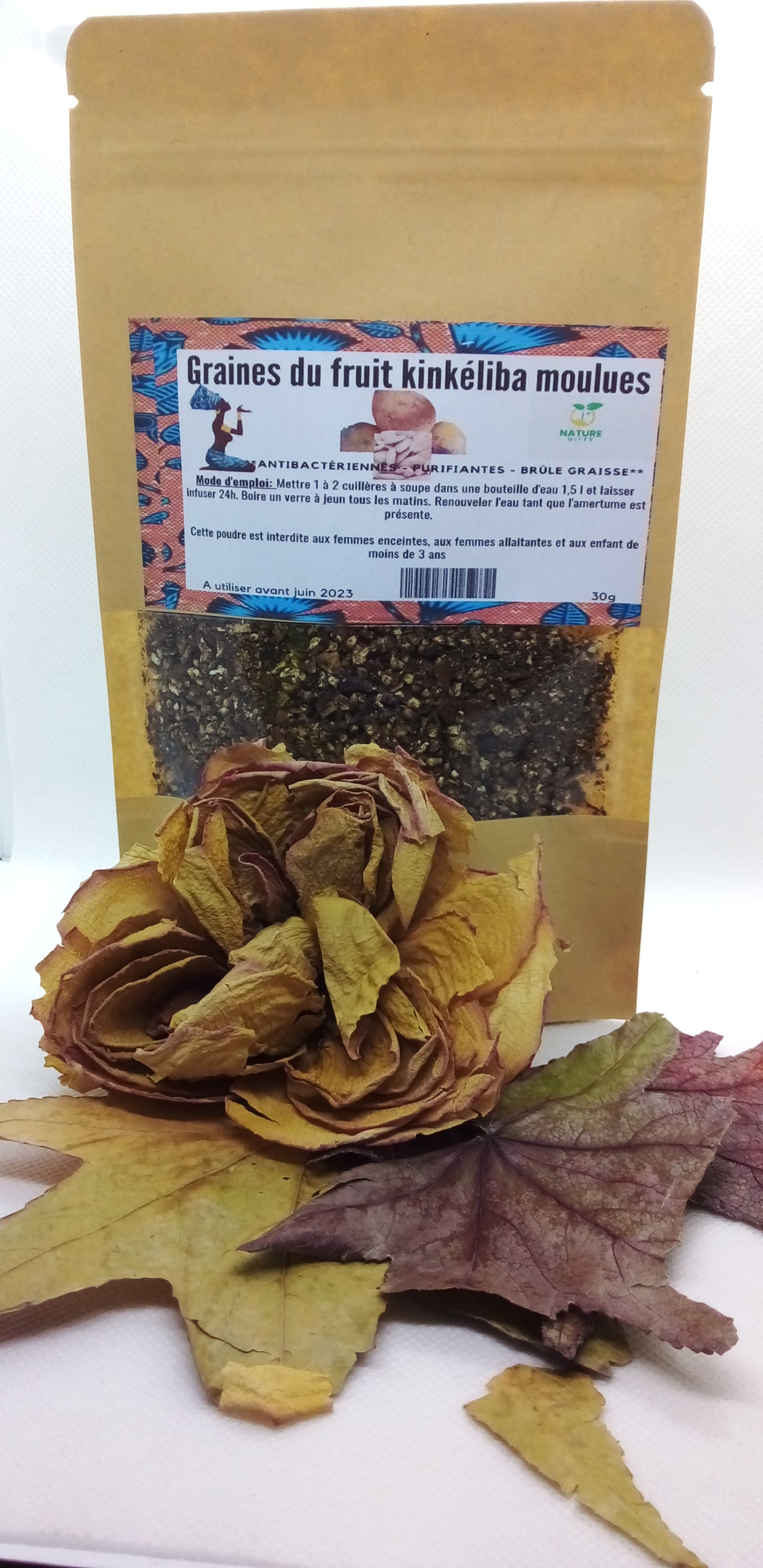 graines entières de Picralima Nitida/Akwama/ abusivement appelés" kinkéliba"