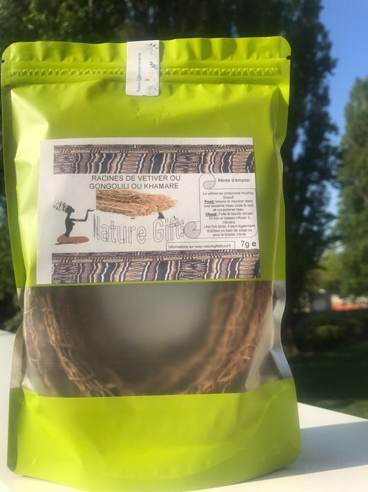 Racines de vétiver, ou gongolili encore appelée khamaré