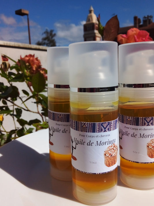 Huile de Moringa encore appelée huile de Behan, ou Ben huile, ou huile miracle